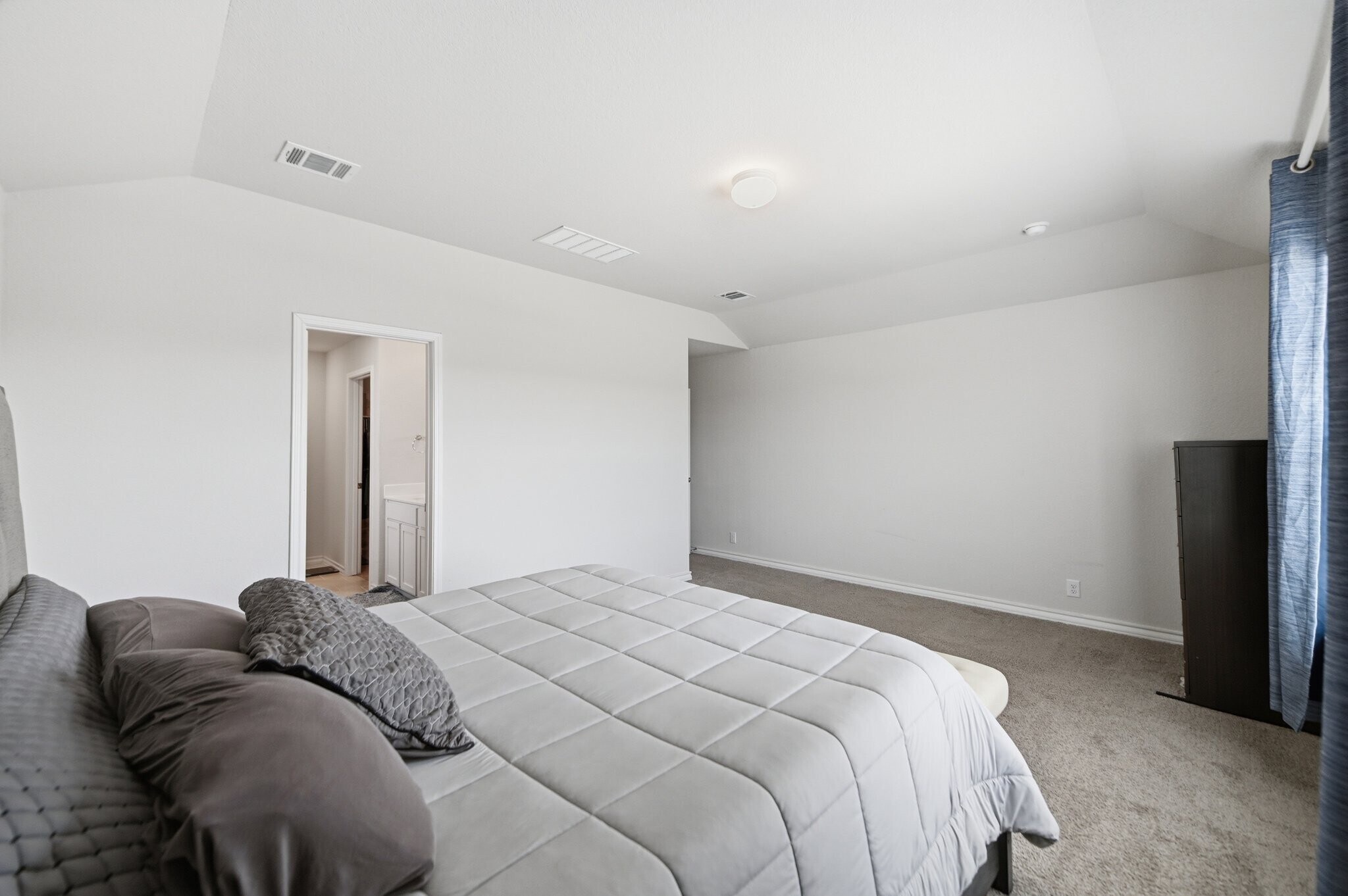 Building Photo - 13106 Minuet Sway