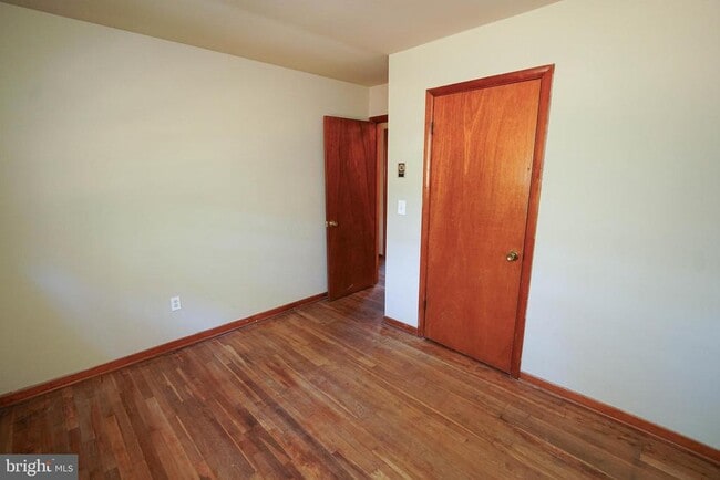 Building Photo - 5643 Rip Wil Dr