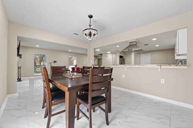 Building Photo - 23418 Briarcreek Blvd