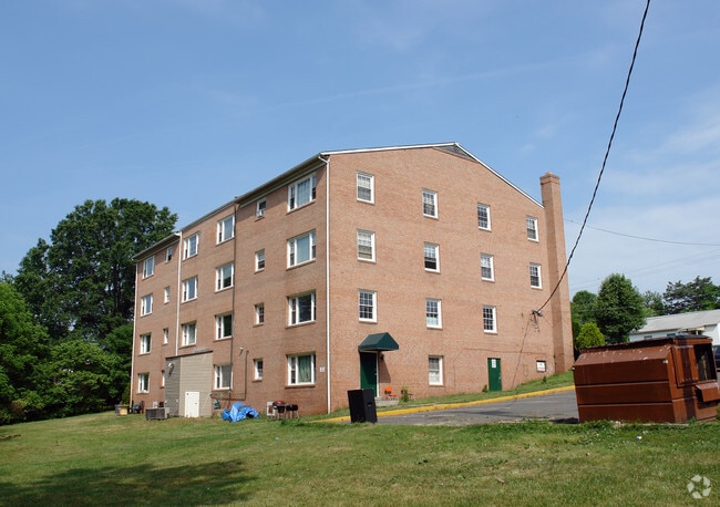 Building Photo - 9209 Douglas St