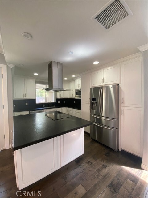 Building Photo - 520 Calle Aragon