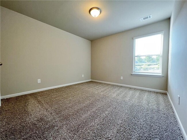 Building Photo - 490 Rockfern Ct