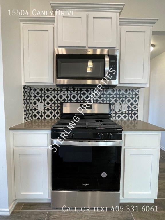 Building Photo - 15504 Caney Dr