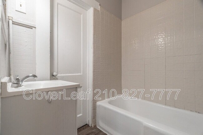 Building Photo - 226 Mc Laughlin Ave