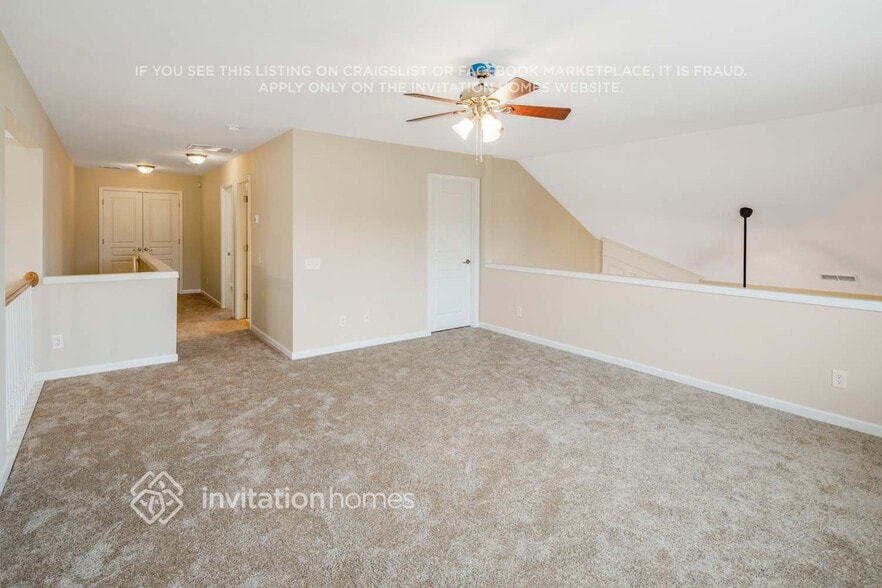 Building Photo - 6204 Woodland Commons Dr