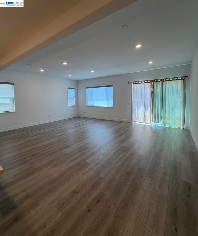 Building Photo - 4271 Ranger Dr