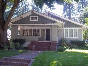 Building Photo - 433 W 23rd Ave