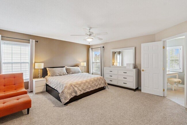 Building Photo - 5173 Claridge Dr