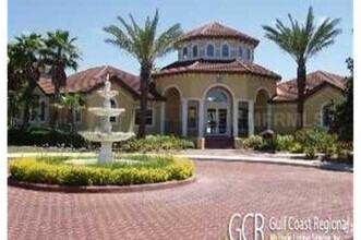 Building Photo - 5701 Bentgrass Dr