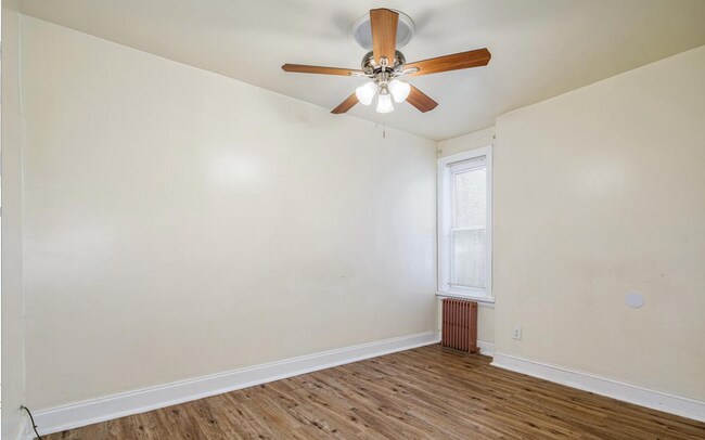 Building Photo - 1610 S 24th St