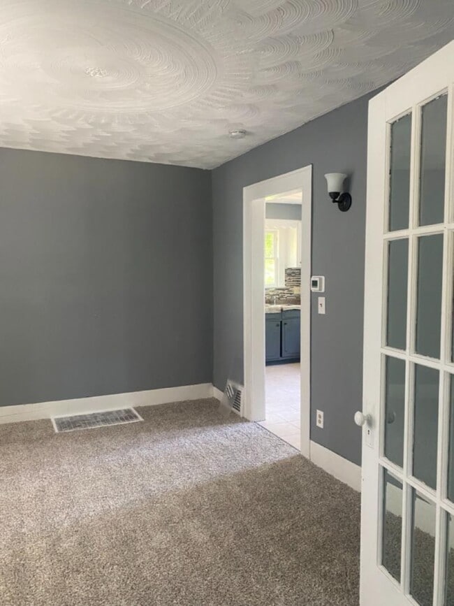 Building Photo - 937 Lawton St