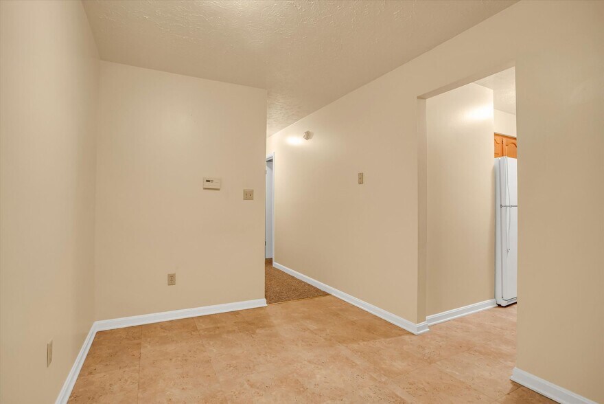 Building Photo - Blackhawk Commons Apartments