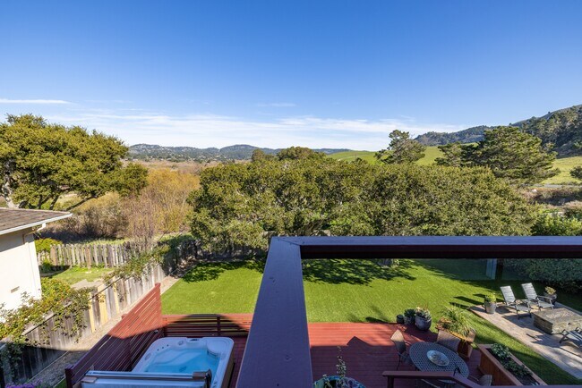 Building Photo - 3035 Ribera Rd