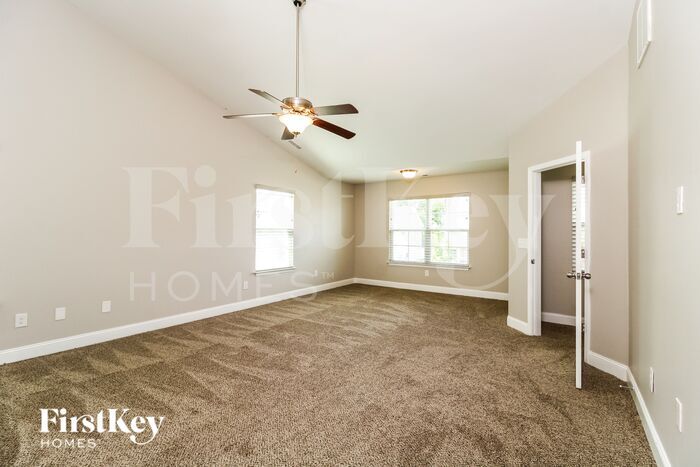Building Photo - 5219 Harvest Oak Dr