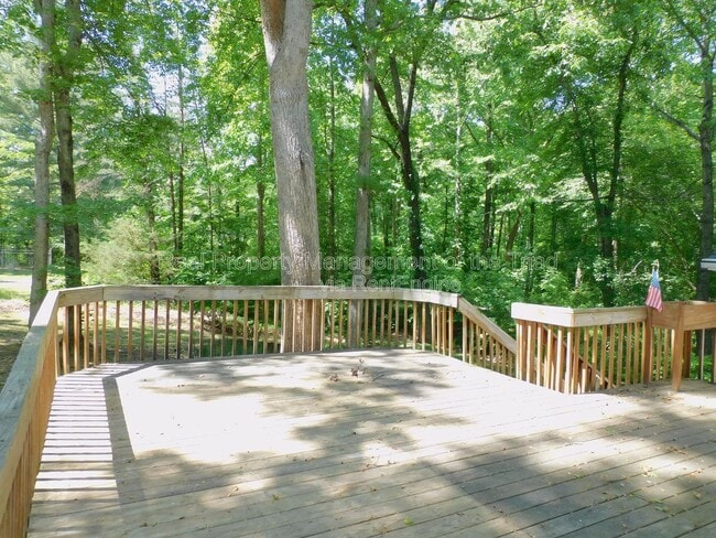 Building Photo - 7185 Avenbury Cir