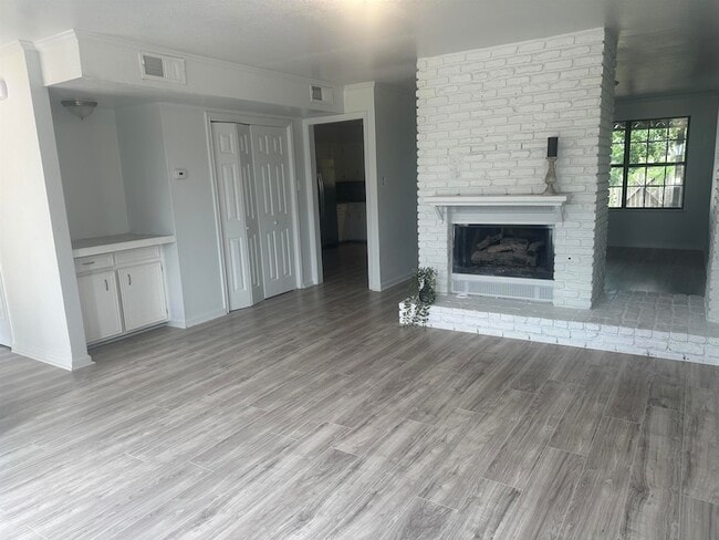 Building Photo - 6840 25th St