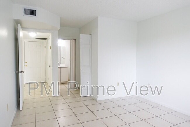 Building Photo - 15221 SW 80th St