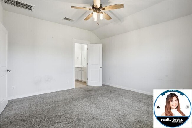 Building Photo - 224 Gidran Trail