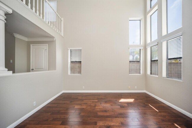 Building Photo - 2820 Mt Niguel Cir