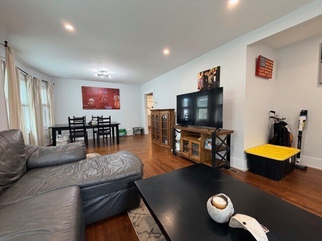 Building Photo - 488 Ashmont St