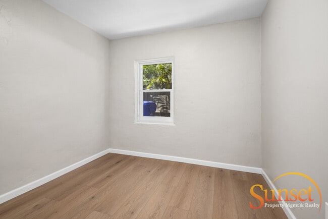 Building Photo - 4628 Altadena Ave.