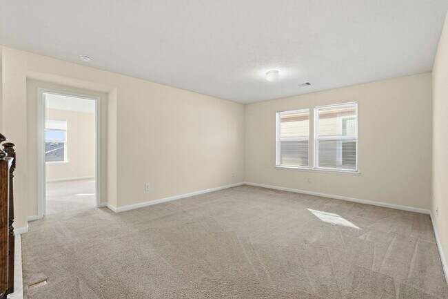 Building Photo - 13111 Mills Grove Dr