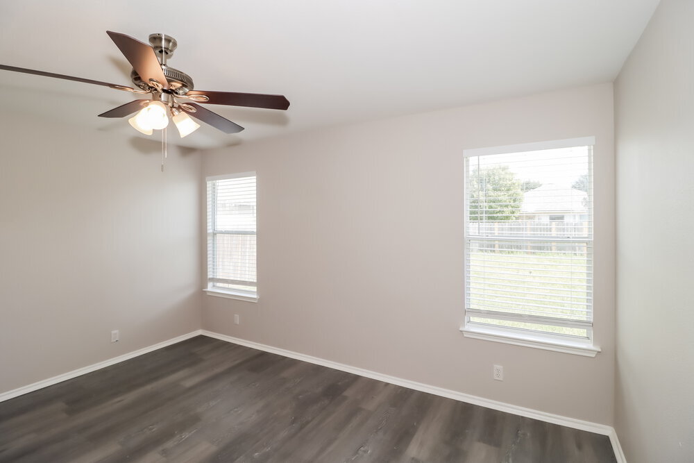 Building Photo - 304 Forsyth Ct