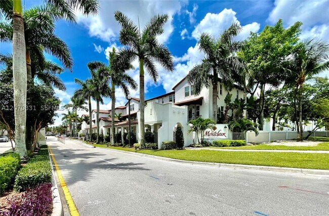 Building Photo - 2833 SW 119th Way
