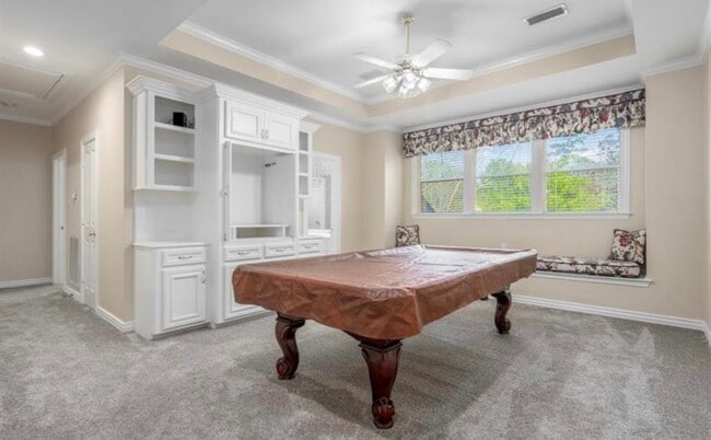 Building Photo - 94 E Fairbranch Cir