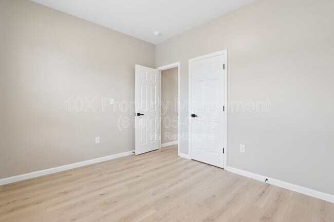 Building Photo - 1209 E Whittier St