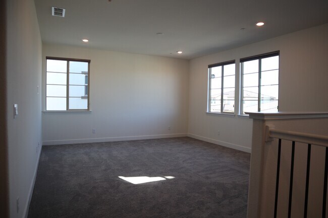 Building Photo - 5288 Fandango Loop