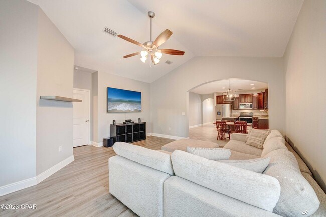 Building Photo - 4018 Brook Stone Dr