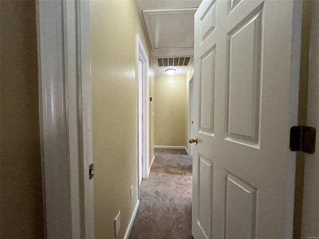 Building Photo - 8512 Berrington Ct