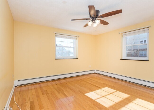 Building Photo - 99 Pleasant St