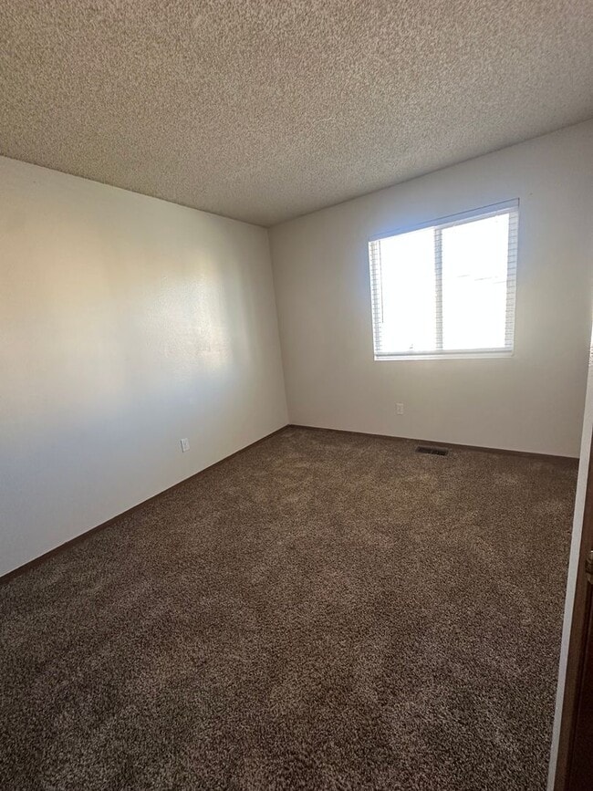 Building Photo - 3039 Starlight Cir