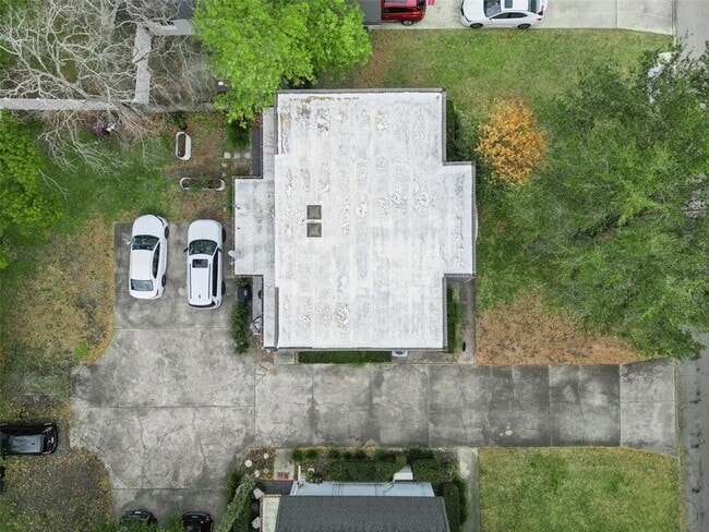 Building Photo - 2218 Elizabeth Ave