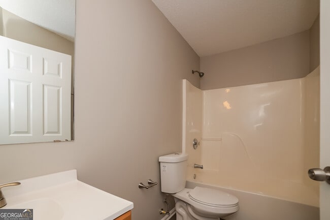 Building Photo - 515 Abercorn Ct
