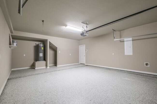 Building Photo - 146 Parkgate St
