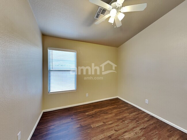 Building Photo - 16151 W Latham St