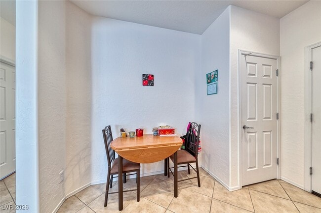 Building Photo - 6159 Isola Peak Ave