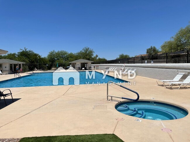 Building Photo - 4825 W Bluebell Way
