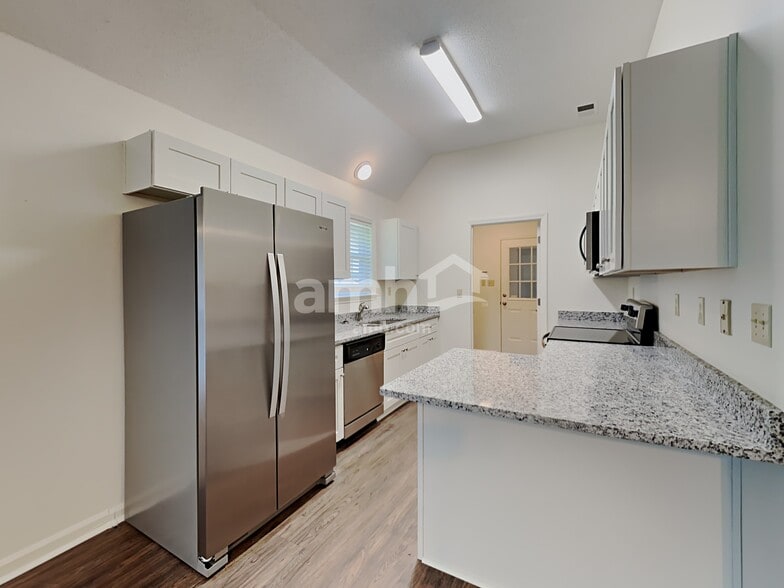 Building Photo - 4343 Shiney Point Cv