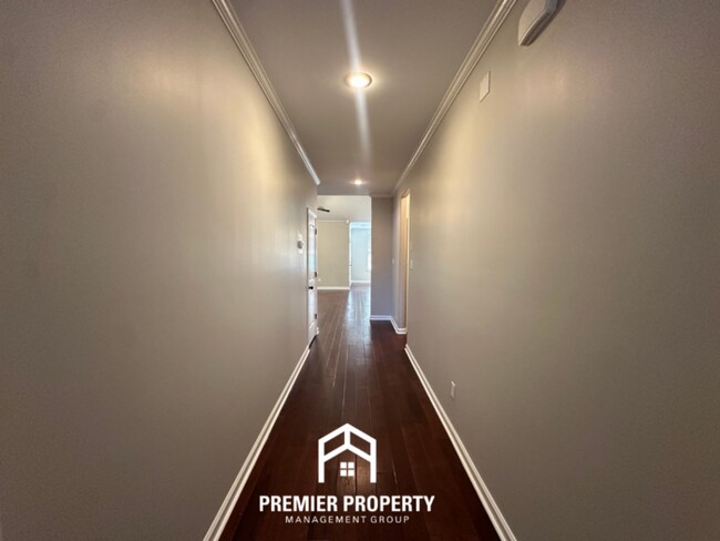 Building Photo - Luxury 4BR/3BA Arlington Home | Top-Tier Schools, Granite, Vaulted Ceilings & Covered Patio