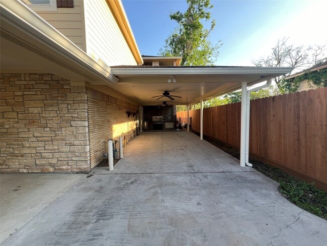 Building Photo - 1014 Roxella St