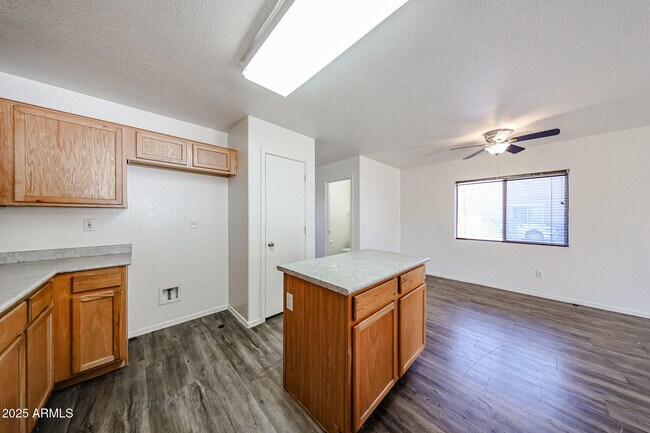 Building Photo - 2428 S 84th Gln