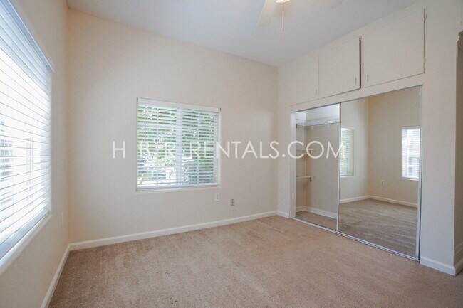 Building Photo - Charming house and Casita - 5-Bedroom Have...