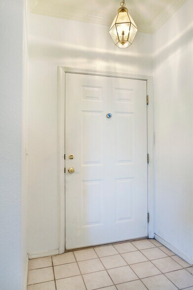 Building Photo - 3830 Strawberry Field Grove
