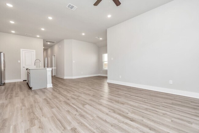 Building Photo - Welcome to the Beech — Streamlined Single-Story Living.