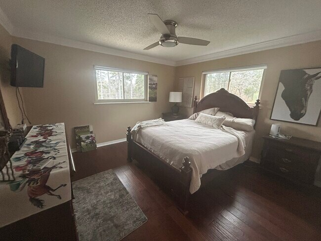 Building Photo - 331 Buena Vista Rd