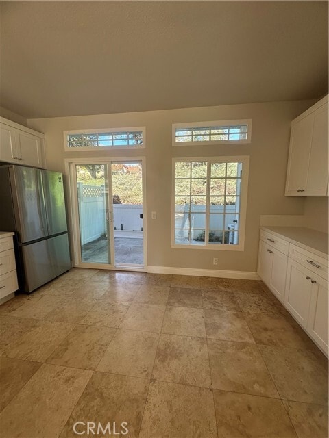 Building Photo - 28265 Paseo El Siena